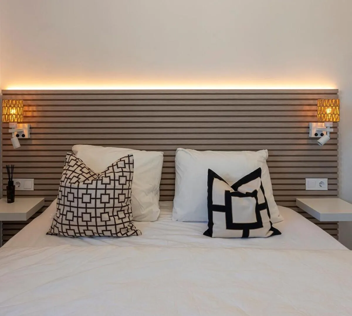 דירה אסטפונה Modern And Bright 2 Bedroom Apt, Swimming Pool And Gym ספרד